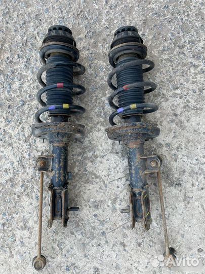 Стойка передняя Hyundai Solaris