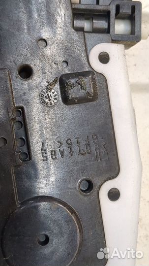 Замок двери левый задний Infiniti Q70