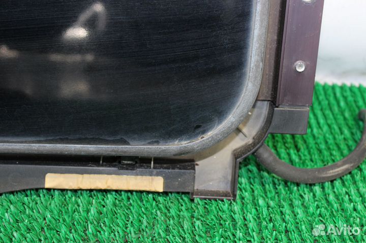 Люк в сборе на Chevrolet Suburban GMT800