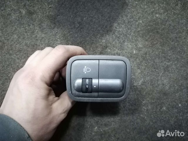 Кнопка корректора фар Hyundai accent 2