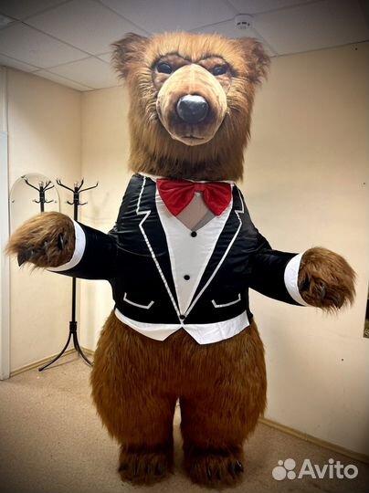 Большой белый мишка бурый мишка и панда