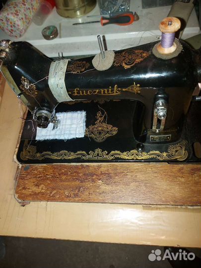 Швейная машина