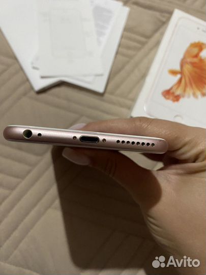 Телефон iPhone 6s plus