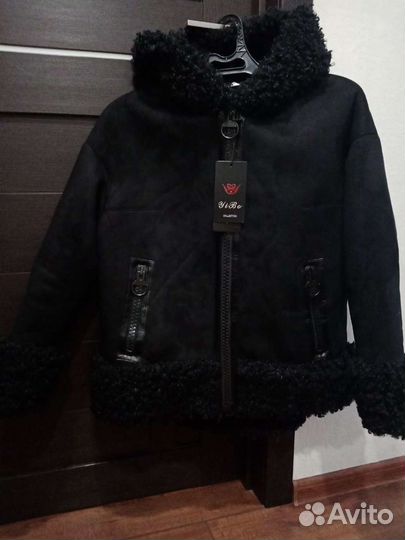 Новая дубленка из замши с каракулем