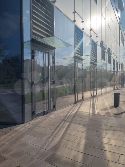 Сдам торговое помещение, 138 м²