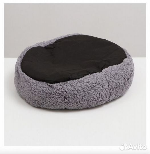 Лежанка для кошек