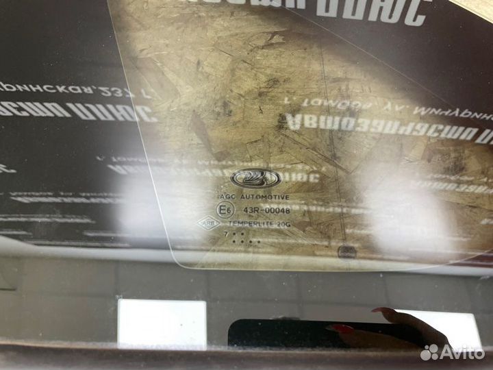 Форточка кузова задняя левая LADA X-Ray