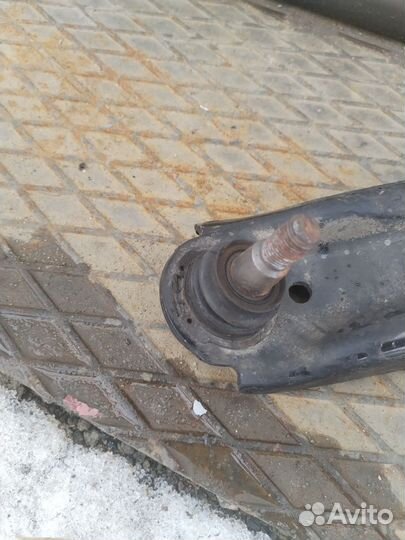 Рычаг передний левый правый солярис 2 рио 4