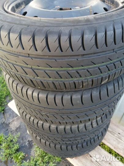 Viatti Strada Asimmetrico 195/55 R15 85V