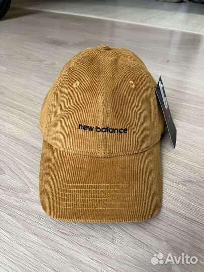 Бейсболка new balance вельвет