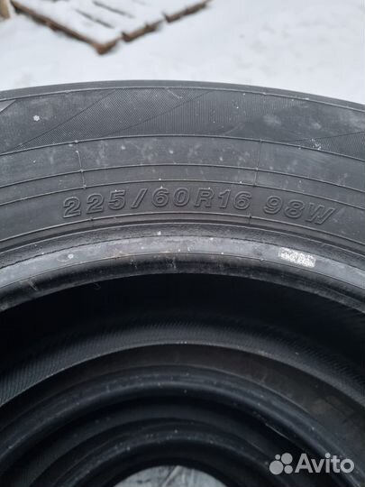Yokohama BluEarth AE01 225/60 R16 98W