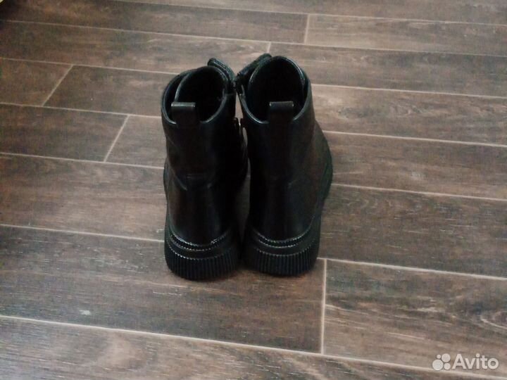 Ботинки женские