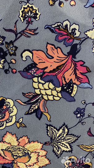 Блузка и удлиненный пиджак