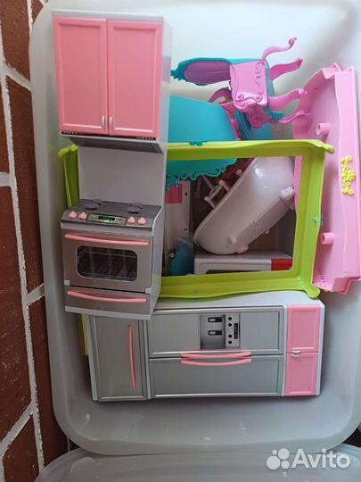 Кукольный домик для барби с лифтом и мебелью