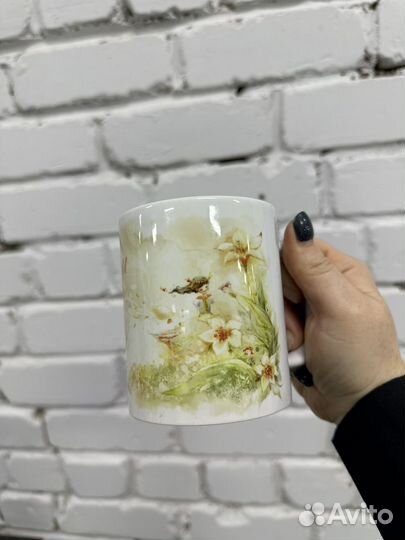 Кружки, термосы и значки с именами