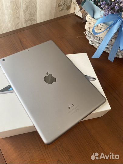 Планшет apple iPad air