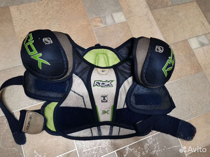 Нагрудник хоккейный