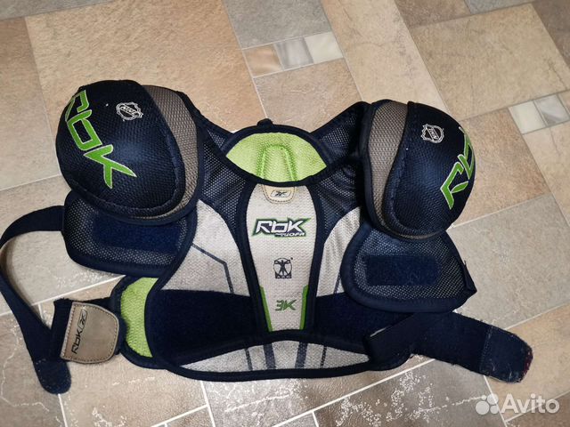 Нагрудник хоккейный