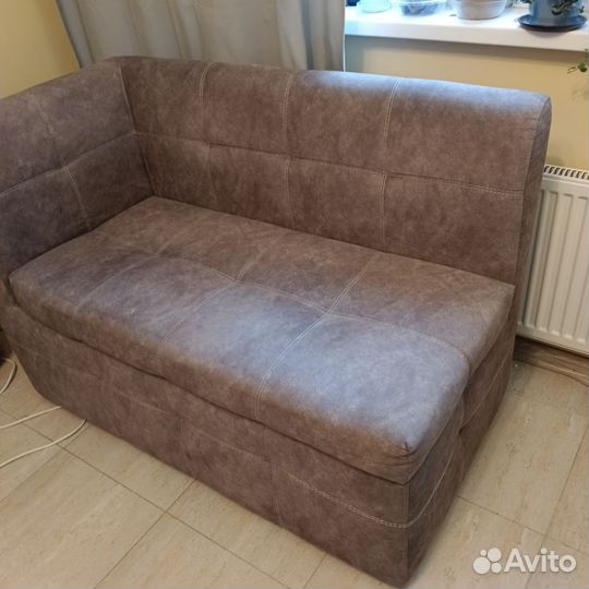 Диван с ящиком для хранения