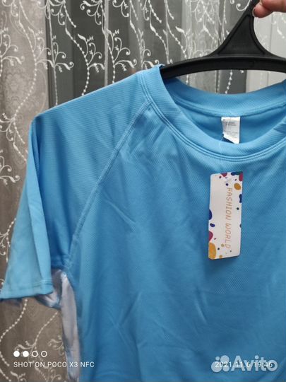 Футболка для плавания