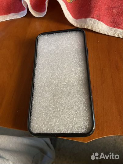 Чехол на iPhone 11