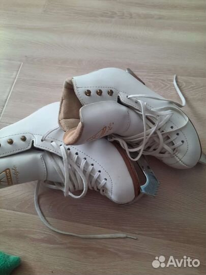 Фигурные коньки jackson freestyle