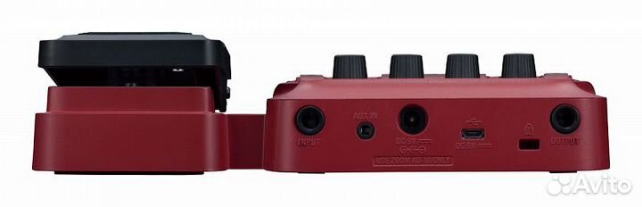 Басовый процессор мультиэффектов Zoom B1X four