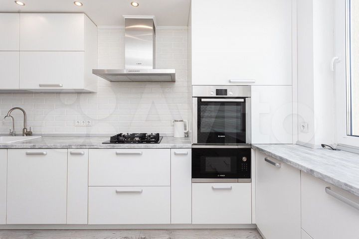 3-к. квартира, 84 м², 8/9 эт.