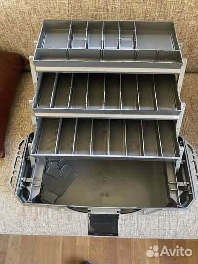 Вместительный ящик рыбака