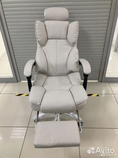 Офисное кресло (геймерское). Кресло для директора