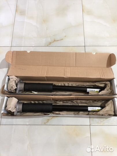 Амортизаторы задние E-class 213 A2133201530