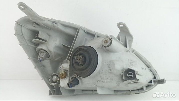 Фара левая Toyota Platz NCP12