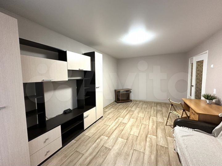 2-к. квартира, 52 м², 9/10 эт.