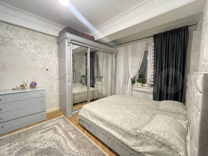 2-к. квартира, 86 м², 7/10 эт.