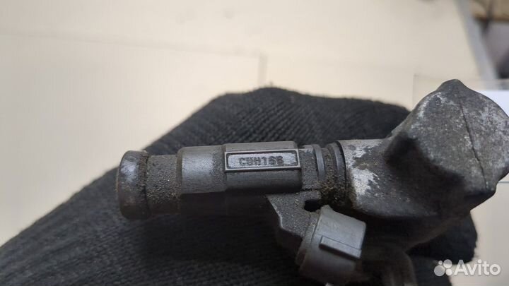 Форсунка топливная Mitsubishi Colt, 2002