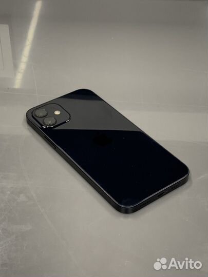 iPhone 12, 64 ГБ