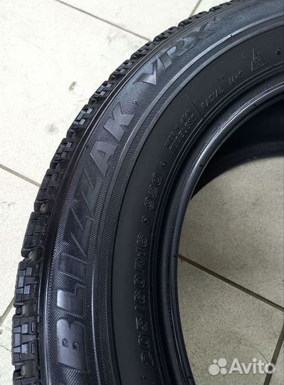 Bridgestone Blizzak VRX 205/60 R16 92Q