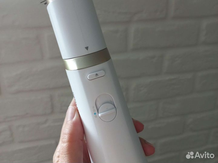 Фен щетка philips