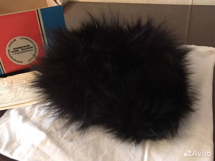 Женские меховые шапки