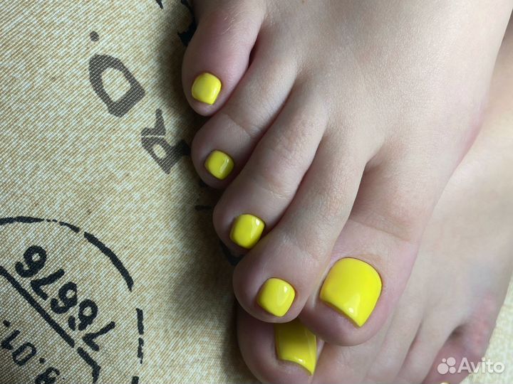 Маникюр, педикюр, наращивание ногтей, гель-лак