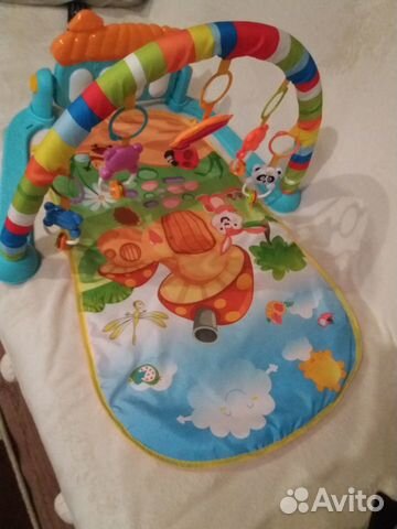 Развивающий коврик с пианино