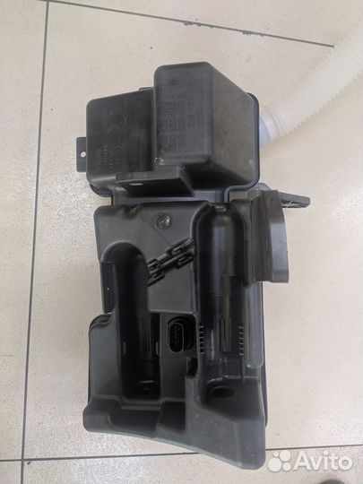 Бачок стеклоомывателя для Volkswagen Tiguan