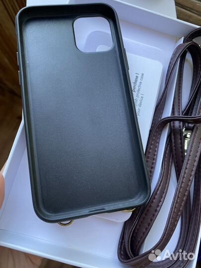 Чехол на iPhone 11 pro Guess