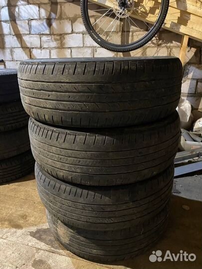 Bridgestone Dueler H/T 215/60 R17 96H