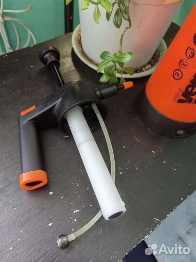 Распылитель помповый