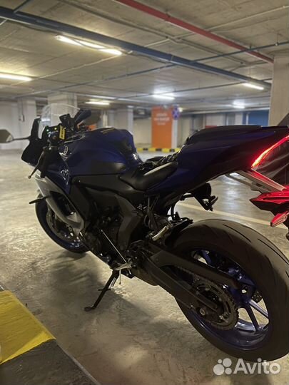 Yamaha YZF-R7 2022