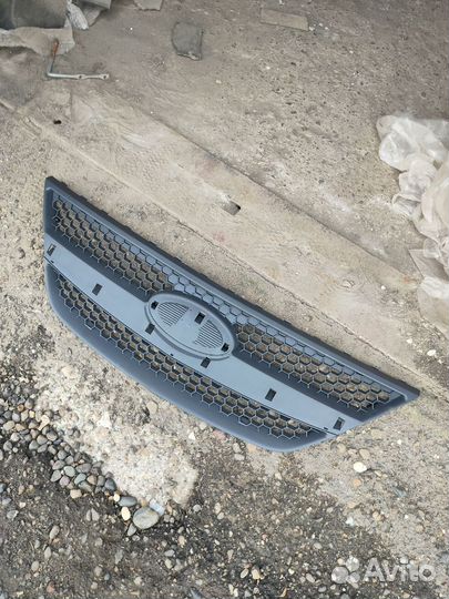 Решетка радиатора largus 8450000248