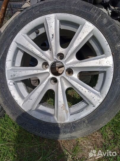 R15 Accelera 651 105/85, PCD 11x120.7 DIA 15