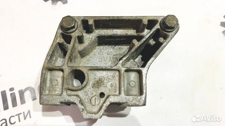 Кронштейн МКПП Volkswagen Jetta 5 седан 1.6 BSE