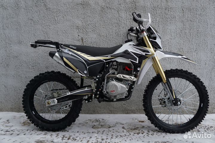 Кросс/эндуро мотоцикл BSE Z3 250e 21/18